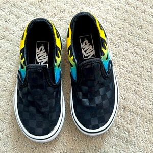 Boys checkered flamed Vans